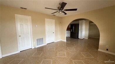 17 N Seminary Rd in Edinburg, TX - Building Photo - Building Photo