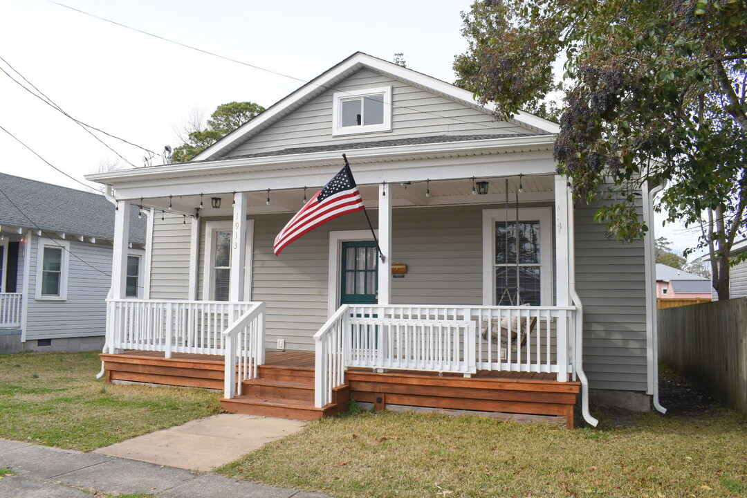 1913 Castle St in Wilmington, NC - Building Photo