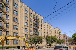 2121 Cedar Ave in Bronx, NY - Building Photo