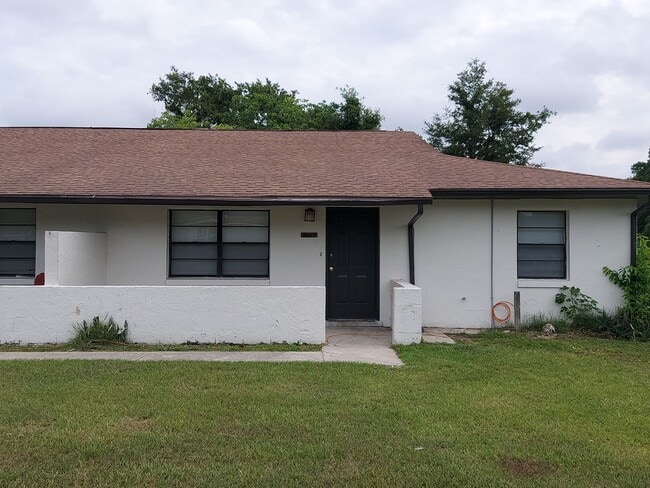 property at 2015 NE 17th Pl