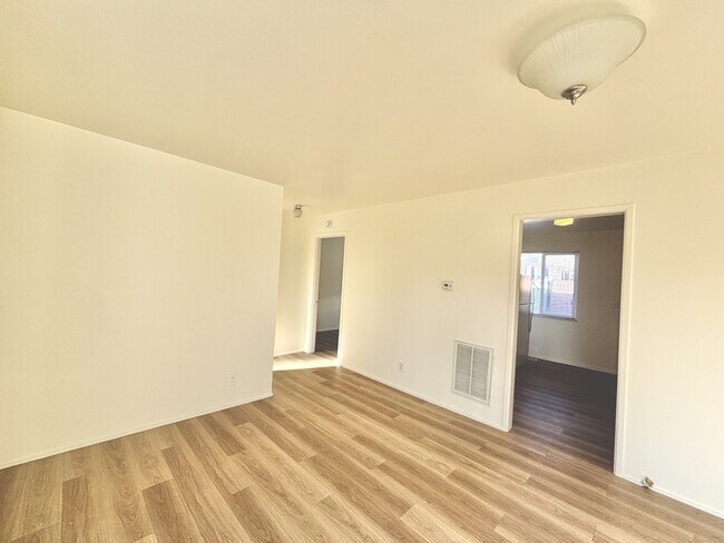 1001 S 400 E in Salt Lake City, UT - Building Photo - Building Photo