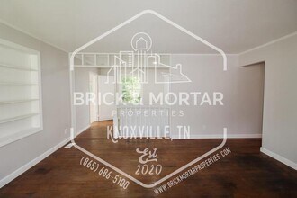 316 Sarvis Dr in Knoxville, TN - Building Photo - Building Photo
