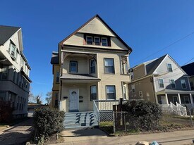 461 Howard Ave, Unit 3 in New Haven, CT - Building Photo