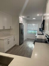 4136 Pine Ridge Ln in Weston, FL - Building Photo - Building Photo