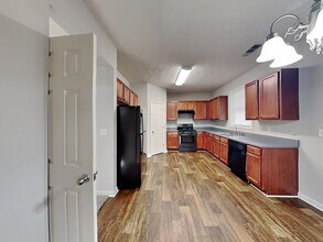 2400 Village Green Dr in Fairburn, GA - Building Photo - Building Photo