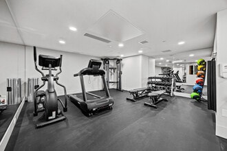 500 Asher in Kelowna, BC - Foto de edificio - Building Photo