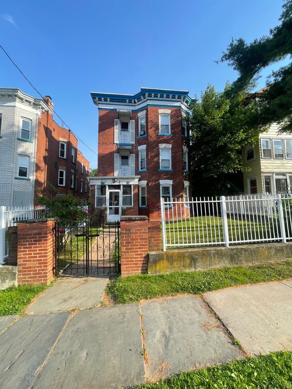 property at 119 Shultas Pl