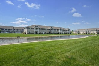Knots Landing in De Pere, WI - Foto de edificio - Building Photo
