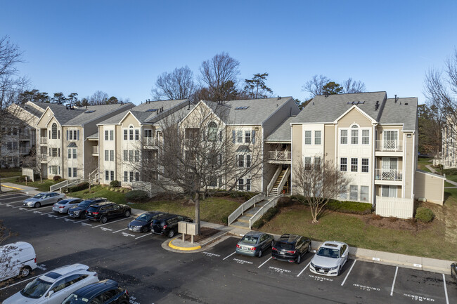 Fairfield House in Fairfax, VA - Building Photo - Building Photo