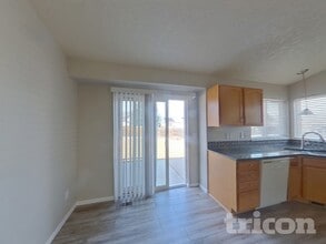 1508 Ponderosa Dr, Unit 211 in Severance, CO - Foto de edificio - Building Photo