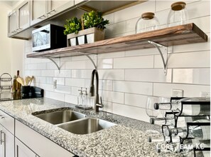 1810 Madison Ave in Kansas City, MO - Building Photo - Building Photo