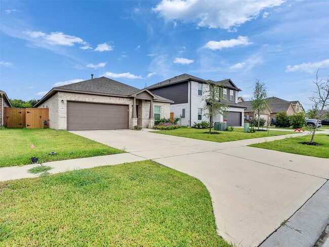 13305 Dalvay Beach Dr in La Marque, TX - Building Photo - Building Photo