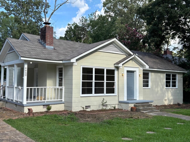 property at 4650 Manila Dr