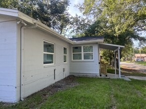 2504 Danson St in Jacksonville, FL - Building Photo - Building Photo