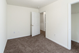 Pendleton Townhomes in Durham, NC - Building Photo - Interior Photo