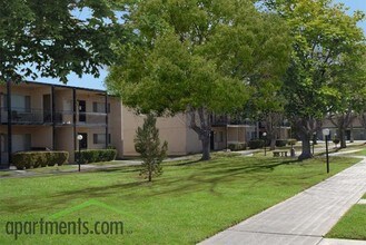 Park Arms Apartments in Las Vegas, NV - Foto de edificio - Building Photo