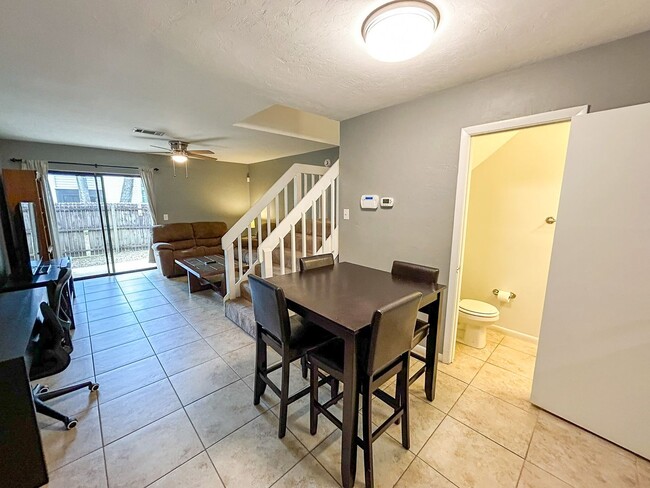 2203 SW 39th Way in Gainesville, FL - Building Photo - Building Photo