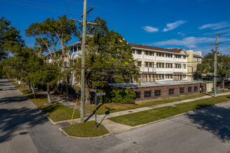 Hyde Park Place in Tampa, FL - Building Photo - Building Photo