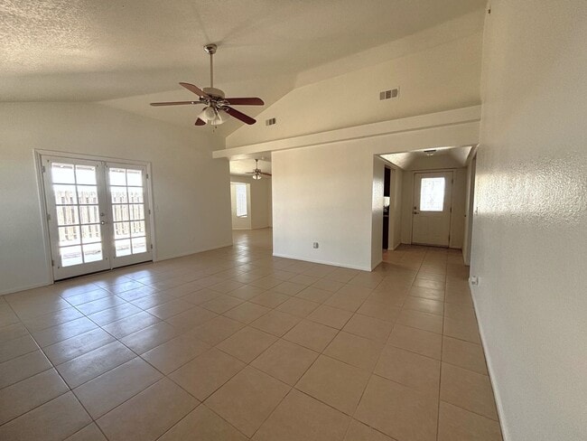 8861 Grove Ave in California City, CA - Building Photo - Building Photo