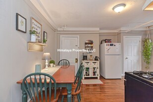 30 Darling St, Unit B in Boston, MA - Building Photo - Building Photo