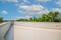 2412 N 33rd St - 10