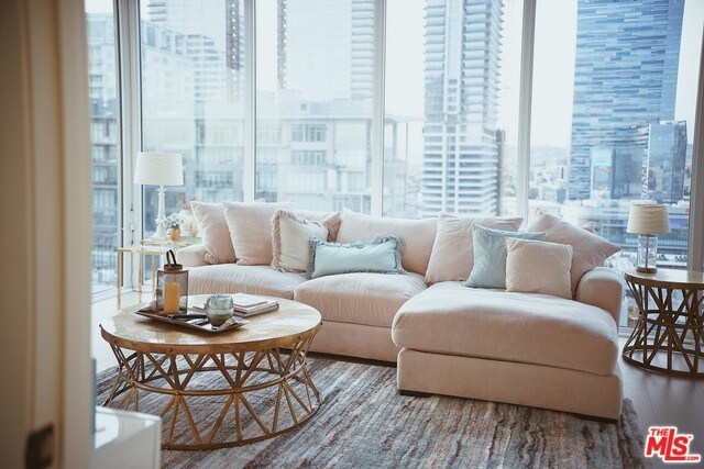 1050 S Grand Ave-Unit -1901 in Los Angeles, CA - Foto de edificio - Building Photo