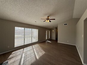 1517 Huntington Dr in Mesquite, TX - Building Photo - Building Photo