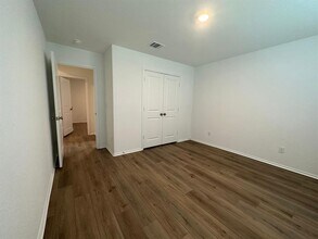 328 Golden Grove Pkwy in San Marcos, TX - Building Photo - Building Photo