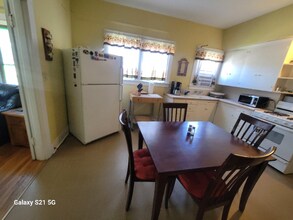 700 W 13th St in The Dalles, OR - Building Photo - Building Photo