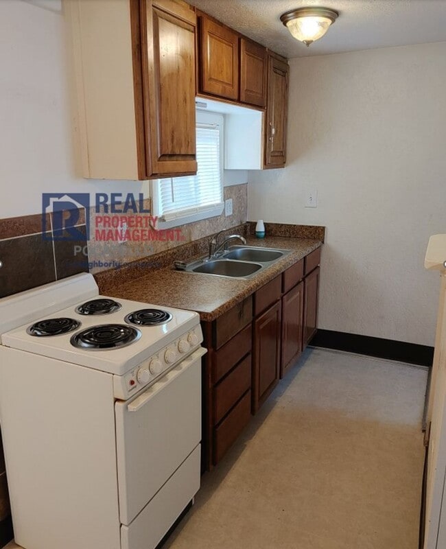 517-519 E Cedar St in Pocatello, ID - Building Photo - Building Photo