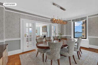 137 Riverside Dr in New York, NY - Building Photo - Building Photo