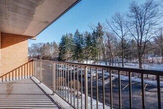 Castlegate Apartments in Toronto, ON - Building Photo - Building Photo