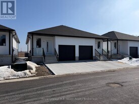 335 John St S in Aylmer, ON - Building Photo