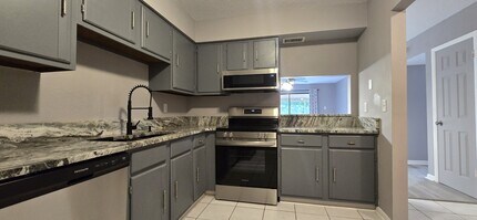 130 E Johnson Ave in Lake Wales, FL - Building Photo - Building Photo