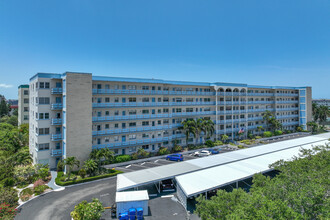 Kenmore House in Gulfport, FL - Building Photo - Building Photo