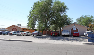 3440-3444 Eastern Ave SE in Albuquerque, NM - Foto de edificio - Building Photo