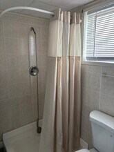 303 Indian Hills Dr, Unit 2 in Fort Pierce, FL - Building Photo - Building Photo