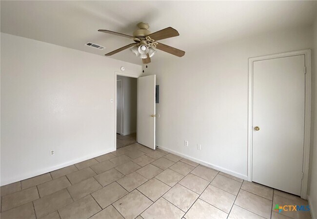 1706 Windward Dr in Killeen, TX - Building Photo - Building Photo