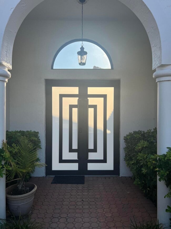 20077 Palm Island Dr in Boca Raton, FL - Building Photo - Building Photo