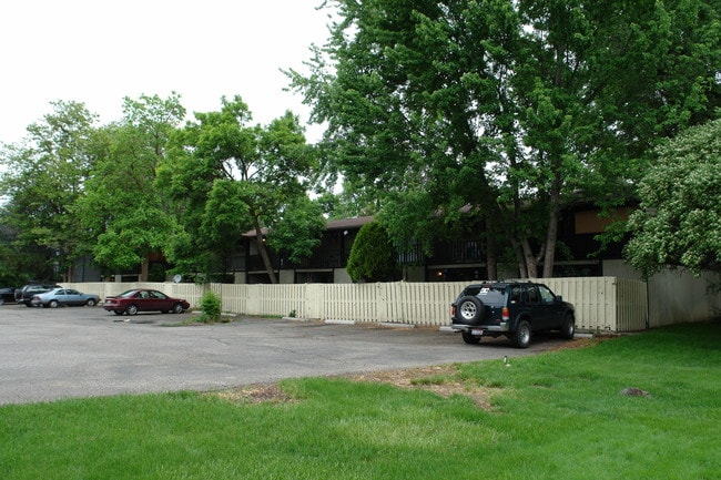 Walnut Park in Boise, ID - Foto de edificio - Building Photo