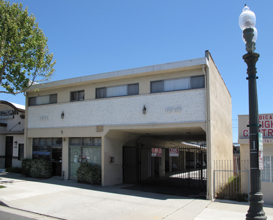 14712-14716 Hawthorne Blvd in Lawndale, CA - Building Photo