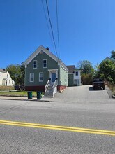 115 Hill St in Biddeford, ME - Building Photo - Building Photo