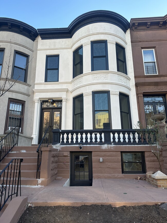 1172 Union St, Unit GARDEN in Brooklyn, NY - Foto de edificio - Building Photo