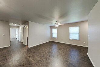 4314 Stonehaven Dr in Del City, OK - Foto de edificio - Building Photo
