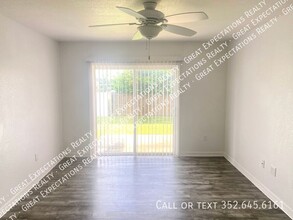 6781 SE 105th Pl in Belleview, FL - Building Photo - Building Photo