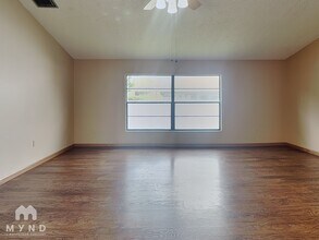 2024 Sheffield Ct in Oldsmar, FL - Foto de edificio - Building Photo