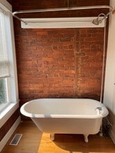 1204 Indianola Ave in Columbus, OH - Building Photo - Building Photo