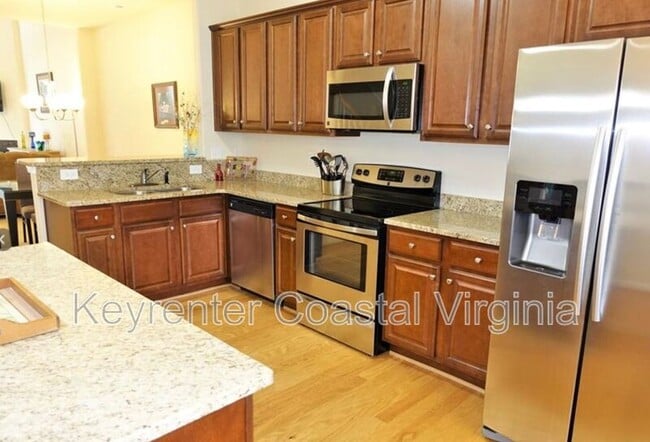 206 Monticello Ct in Smithfield, VA - Building Photo - Building Photo