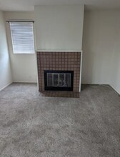 2226 River Run Dr, Unit 162 in San Diego, CA - Foto de edificio - Building Photo