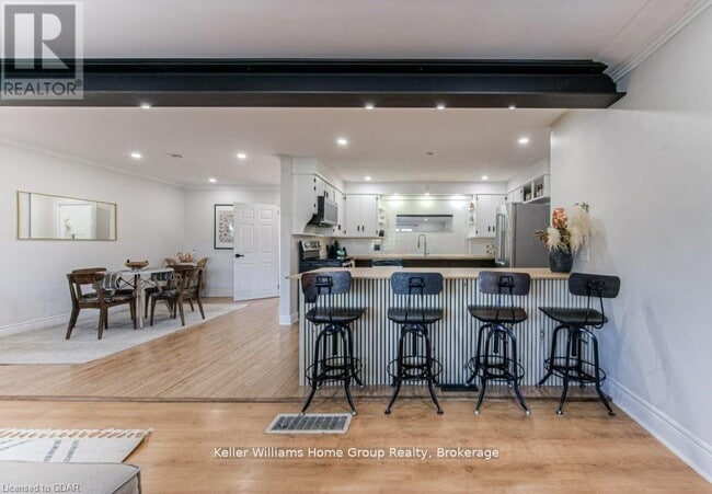 property at 1085 Queen's Blvd